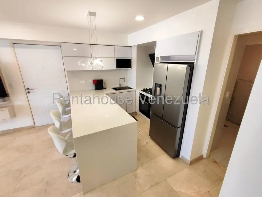 Apartamento (1 Nivel) en Alquiler en El Rosal, Distrito Metropolitano - 6