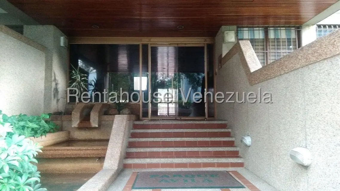 Apartamento (1 Nivel) en Alquiler en Terrazas del Avila, Distrito Metropolitano - 2
