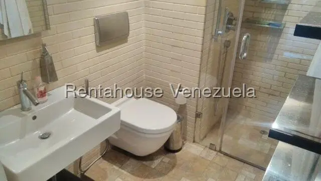Apartamento (1 Nivel) en Alquiler en Terrazas del Avila, Distrito Metropolitano - 10