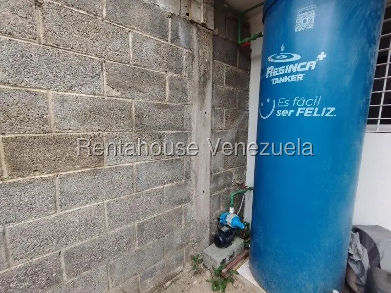 Casa (1 Nivel) en Venta en Ave Intercomunal, Lara - 18