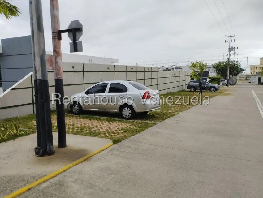 Casa (1 Nivel) en Venta en Ave Intercomunal, Lara - 21