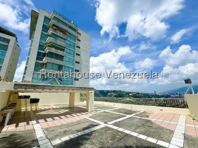 Apartamento (1 Nivel) en Alquiler en Lomas de Las Mercedes, Distrito Metropolitano - 2