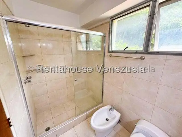 Apartamento (1 Nivel) en Alquiler en Lomas de Las Mercedes, Distrito Metropolitano - 14