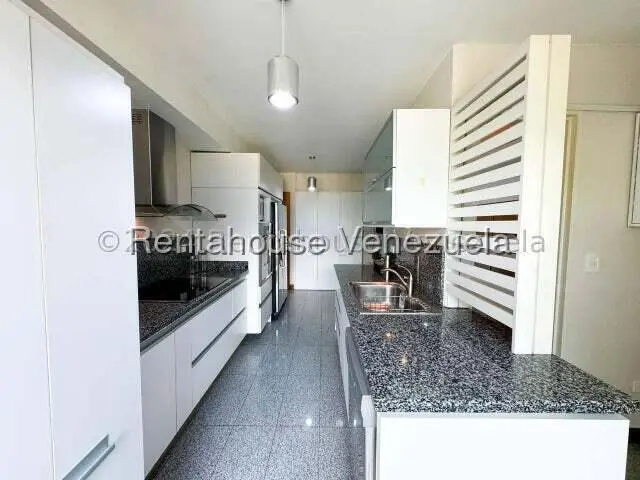Apartamento (1 Nivel) en Alquiler en Lomas de Las Mercedes, Distrito Metropolitano - 3