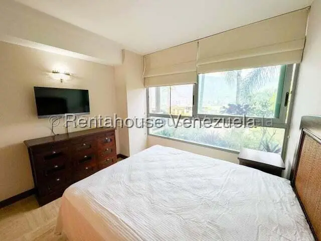 Apartamento (1 Nivel) en Alquiler en Lomas de Las Mercedes, Distrito Metropolitano - 22