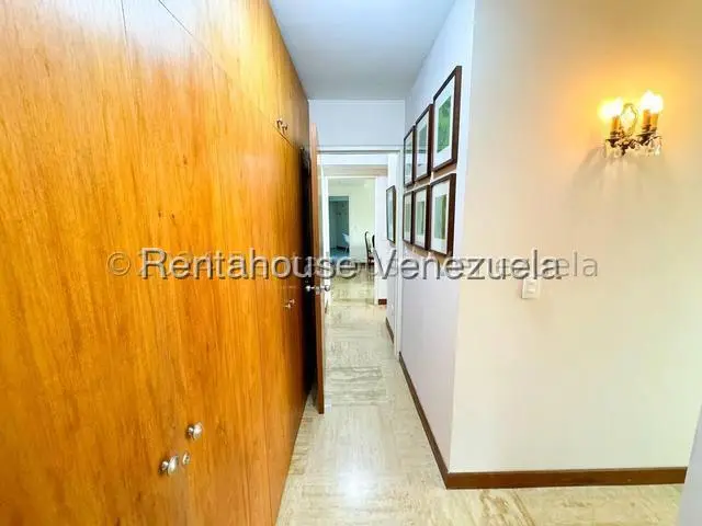 Apartamento (1 Nivel) en Alquiler en Lomas de Las Mercedes, Distrito Metropolitano - 30