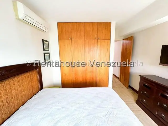 Apartamento (1 Nivel) en Alquiler en Lomas de Las Mercedes, Distrito Metropolitano - 33