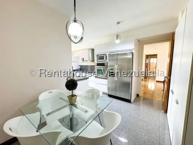 Apartamento (1 Nivel) en Alquiler en Lomas de Las Mercedes, Distrito Metropolitano - 6
