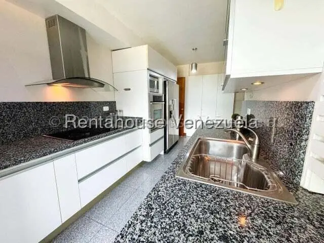 Apartamento (1 Nivel) en Alquiler en Lomas de Las Mercedes, Distrito Metropolitano - 9